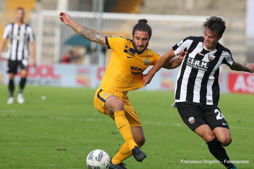 Verona, rottura del crociato anteriore per Zuculini: operazione perfettamente riuscita preview