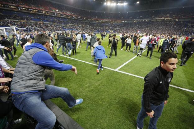 Europa League: situazione rientrata al Parc OL, inizia con 45′ di ritardo Lione-Besiktas preview