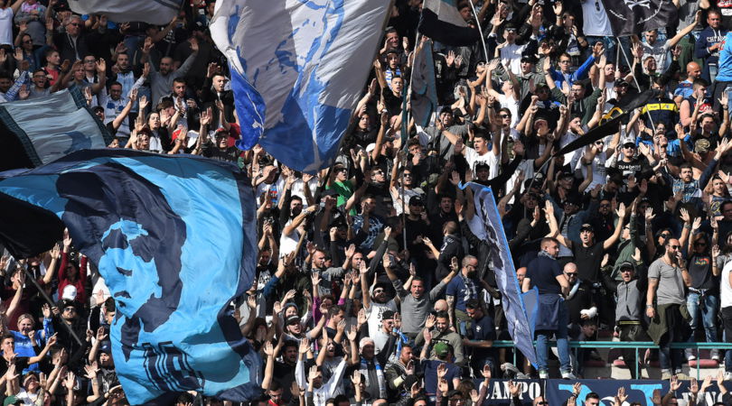 Napoli, ultras tentano assalto a tifosi Verona: scontri con polizia preview