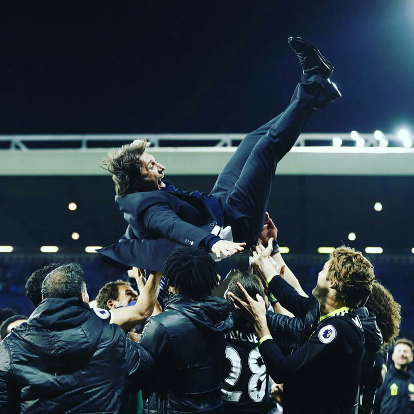 Chelsea, è qui la festa: ecco i video dagli spogliatoi preview