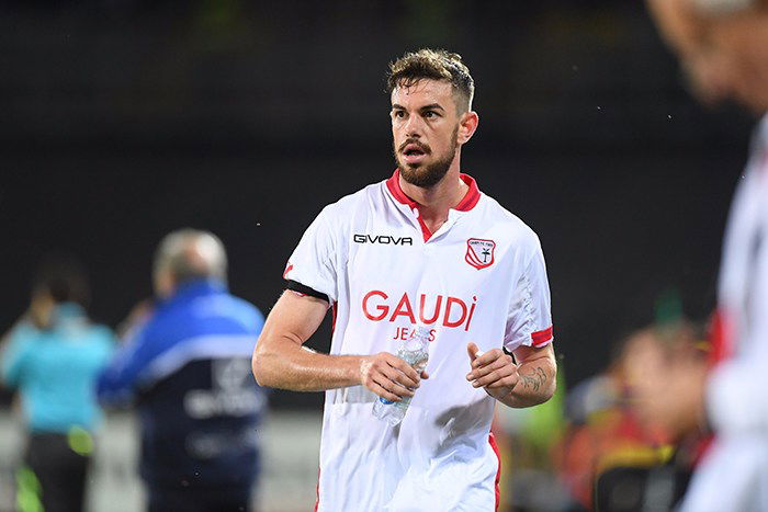 Sabbione al Bari: ora è anche ufficiale preview