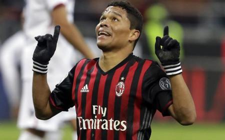 AC Milan's Carlos Bacca celebrates after scoring the winning goal during a Serie A soccer match between AC Milan and Cagliari, in Milan's San Siro stadium, Italy, Sunday, Jan. 8, 2017. (AP Photo/Luca Bruno)