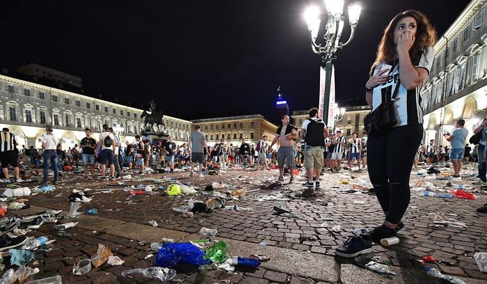 Piazza San Carlo: oltre 1500 feriti, tre sono gravi preview