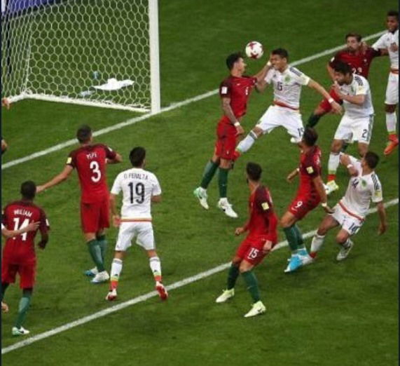 Roma, sorridi: Hector Moreno si presenta così article-post