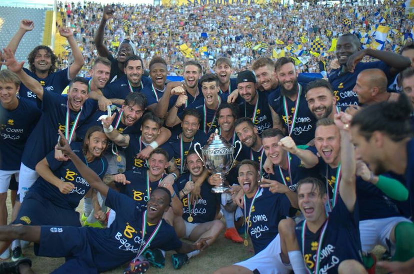 Parma, è l’ora dei festeggiamenti! Buffon: “Straordinario ritorno al futuro” preview