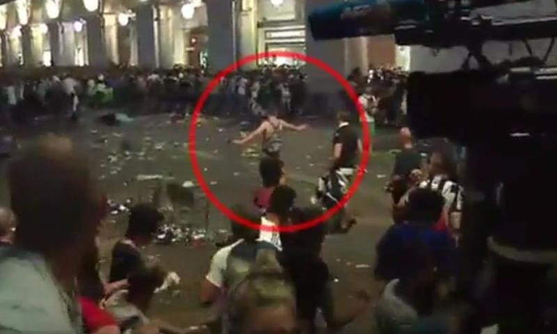 Piazza San Carlo: due ragazzi interrogati in questura, si sospetta la “bravata”. E un video… preview