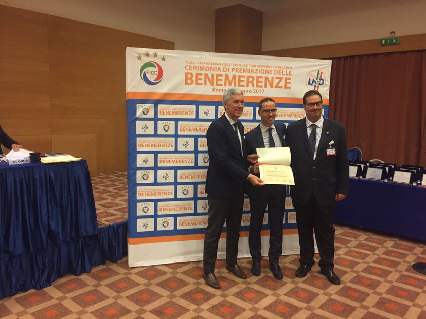 Folgore Caratese premiata per aver superato i 50 anni di attività. Riconoscimenti anche per settore giovanile e centro federale preview