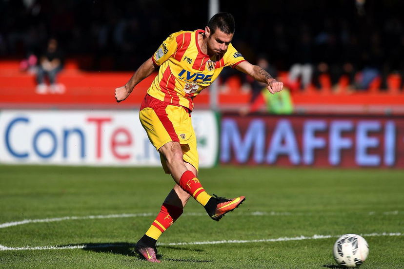 Ufficiale: Ascoli, dal Benevento arriva Buzzegoli preview