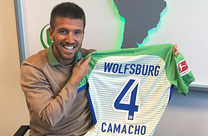 Ufficiale: Wolfsburg, arriva Camacho. Contratto fino al 2021 preview