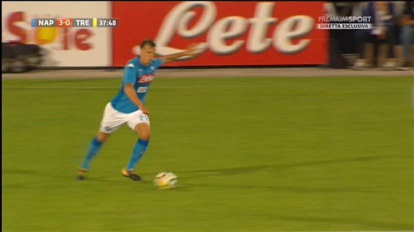 Chiriches, gol pazzesco da 60 metri! E lo speaker lo scambia per… preview