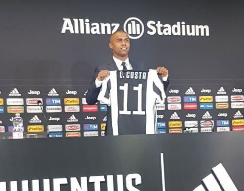 Douglas Costa: “Juve squadra vincente e di altissimo livello, ho accettato subito. Su Allegri e Bonucci…” preview