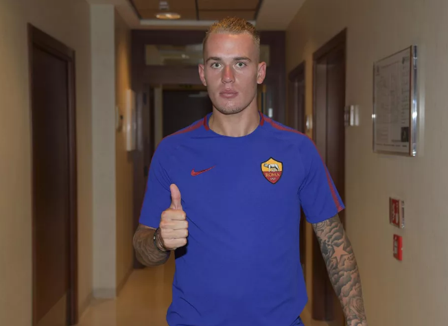 Roma, ecco Karsdorp: allenamento in gruppo per l’olandese. E Bruno Peres… preview