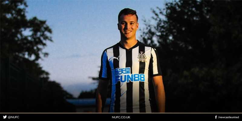 Ufficiale: Newcastle, preso Manquillo dall’Atletico Madrid preview