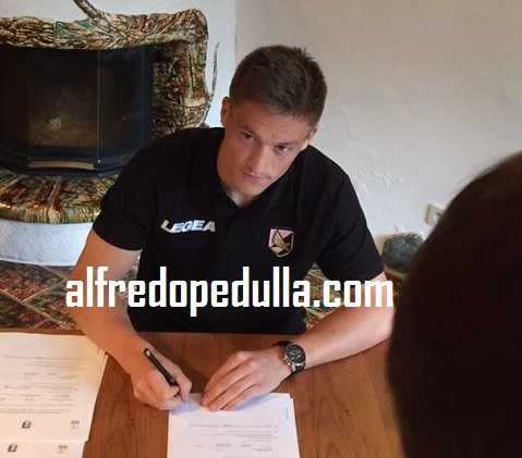 Murawski al Palermo: ecco la foto della firma preview
