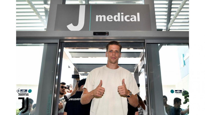 Juventus: concluse le visite mediche di Szczesny preview