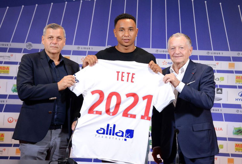 Ufficiale: colpo Lione, dall’Ajax arriva Tete. I dettagli preview