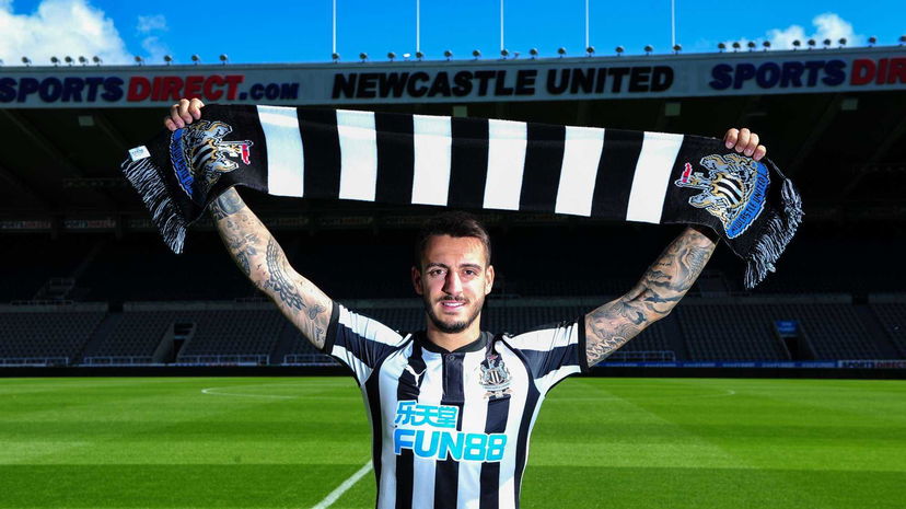 Ufficiale: Joselu al Newcastle United. Le prime dichiarazioni preview