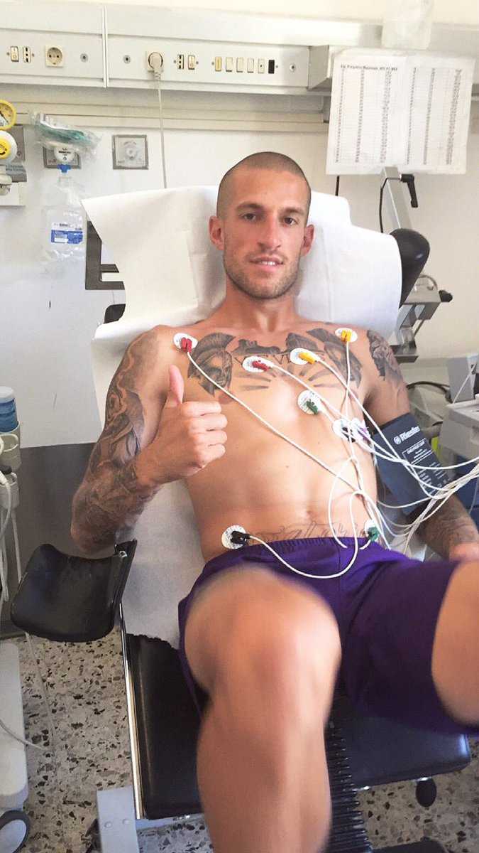 Fiorentina, Biraghi alle visite mediche. La foto preview