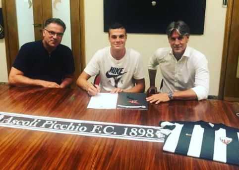 Ufficiale: Ascoli, rinnovo fino al 2022 per Favilli preview
