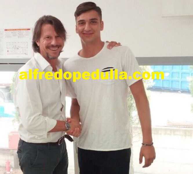 Esclusiva: Sassuolo, preso il baby Satalino. Ecco la foto dopo la firma preview