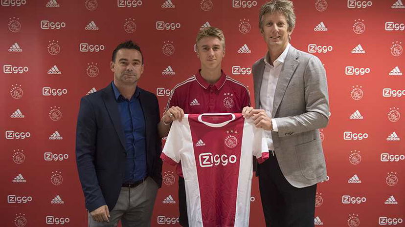 Ufficiale: Ajax, preso Dennis Johnsen preview