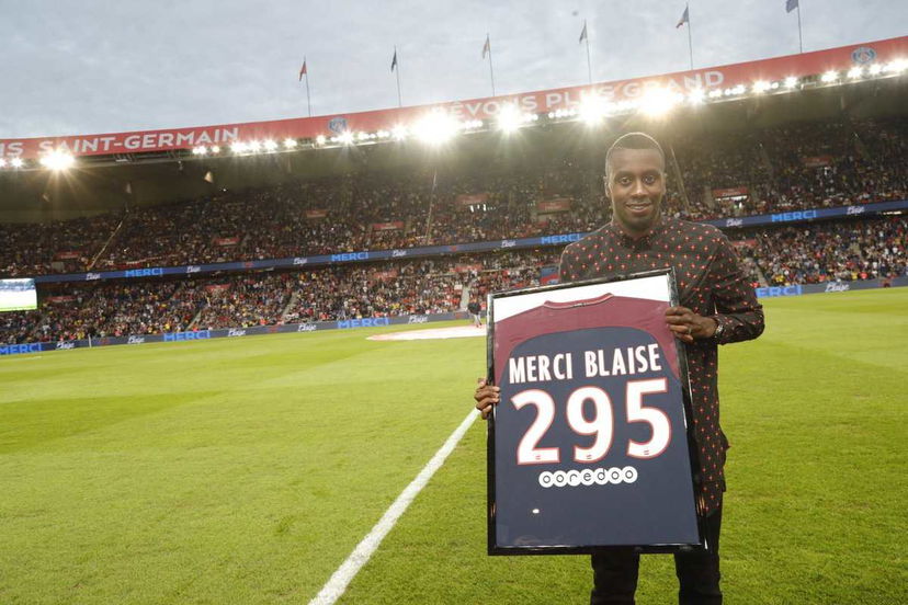 Il Psg rende omaggio a Matuidi. Il francese ringrazia: “Il mio cuore resta a Parigi” preview