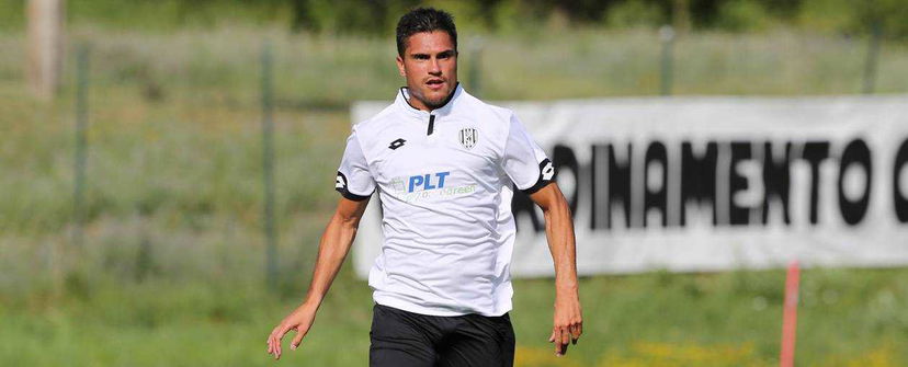 Ufficiale: Cesena, c’è il rinnovo di Perticone preview