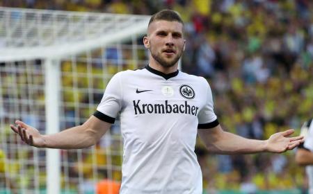 Rebic Eintracht Francoforte Twitter