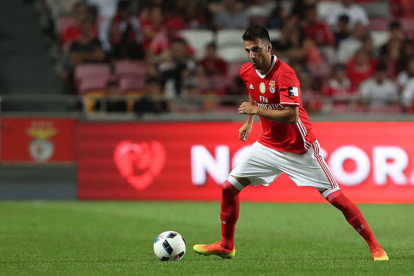 Dall’Inghilterra: Newcastle, problemi di budget. A rischio l’operazione Samaris col Benfica preview