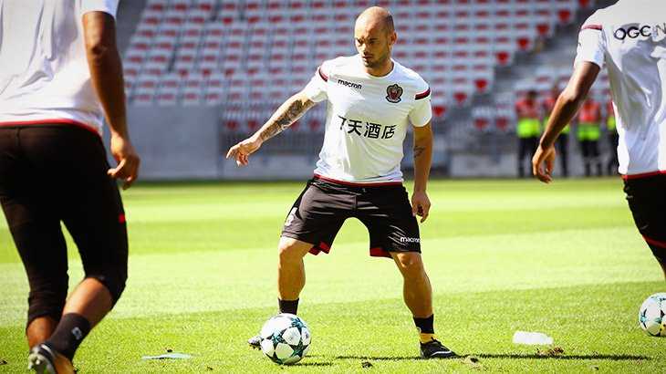 Nizza, i convocati di Favre per la sfida con il Napoli. Presenti Seri, Balotelli e Sneijder preview