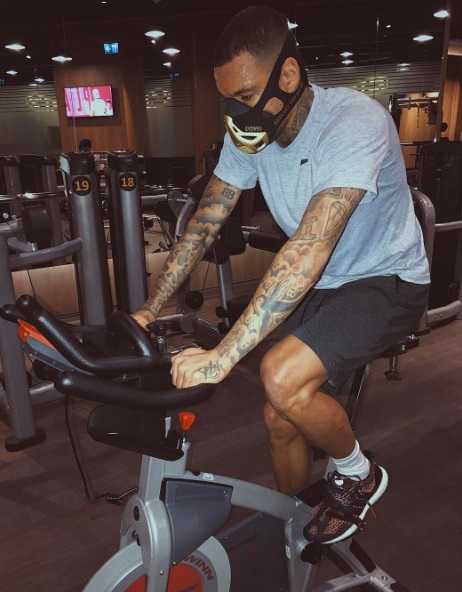 Cagliari, visite mediche in corso per Van der Wiel preview