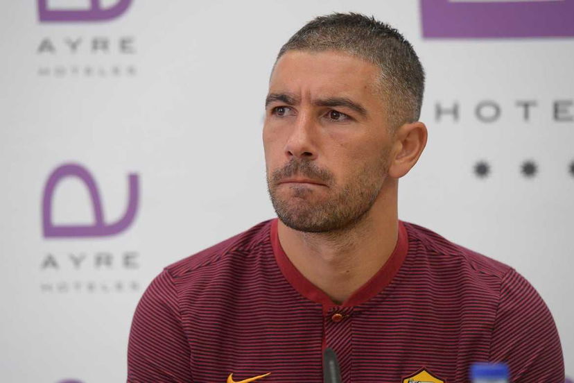 Kolarov: “Se dovessi segnare contro la Lazio esulterò. Mahrez…” preview