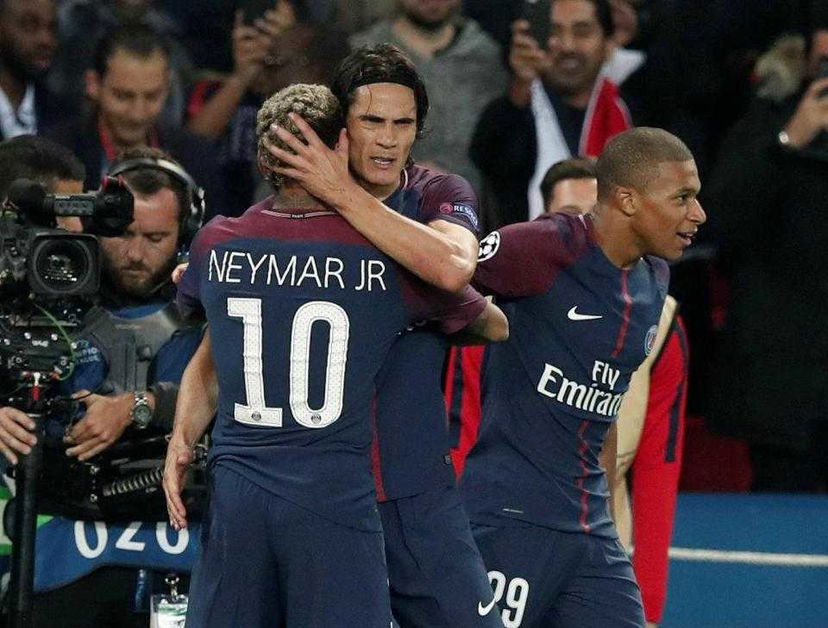 Psg-Bordeaux 6-2, a segno tutta la MCN. Il rigore lo calcia Neymar, con il placet di Cavani. Ma lo stadio… preview