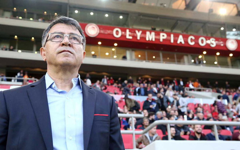 Ufficiale: Olympiacos, esonerato il tecnico Hasi. Squadra affidata a Lemonis preview