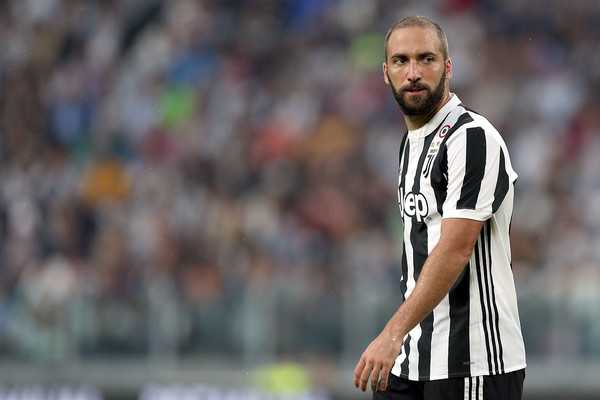 Juventus, Higuain ancora in panchina. Allegri conferma Mandzukic preview
