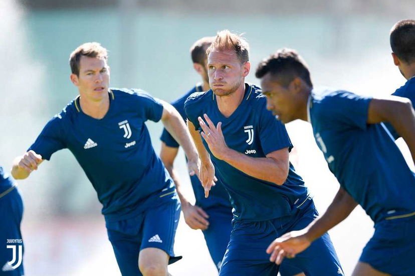 Juve, problema muscolare per Howedes. La nota preview