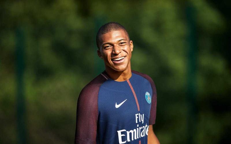 Mbappé Twitter personale