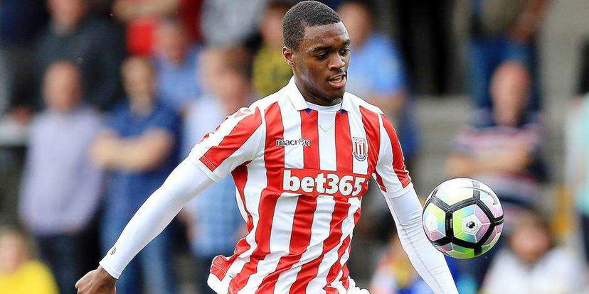 Ufficiale: Stoke City, rinnova il gioiellino Ngoy. La foto della firma preview
