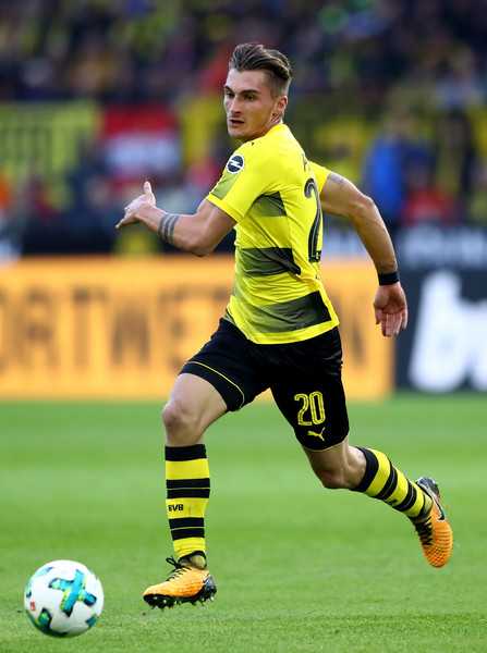 TECNICA, PERSONALITÀ E TANTA GAVETTA: PHILIPP, LA NUOVA STELLA DEL BVB preview