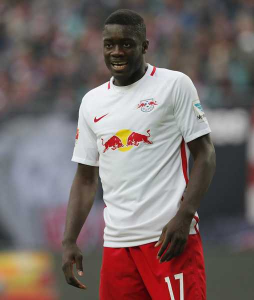 Dalla Spagna: anche il Barcellona sulle tracce di Upamecano preview