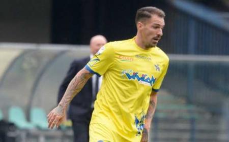 Cacciatore Chievo 17-18 Foto zimbio