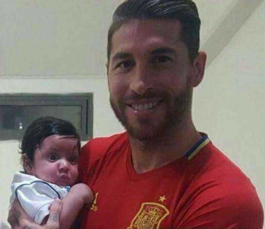 Sergio Ramos commovente: incontra i familiari di un agente israeliano ucciso in attentato preview