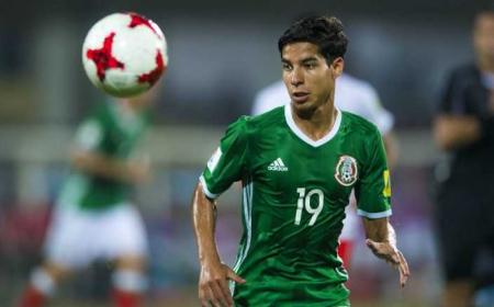 Diego Lainez record.com.mx