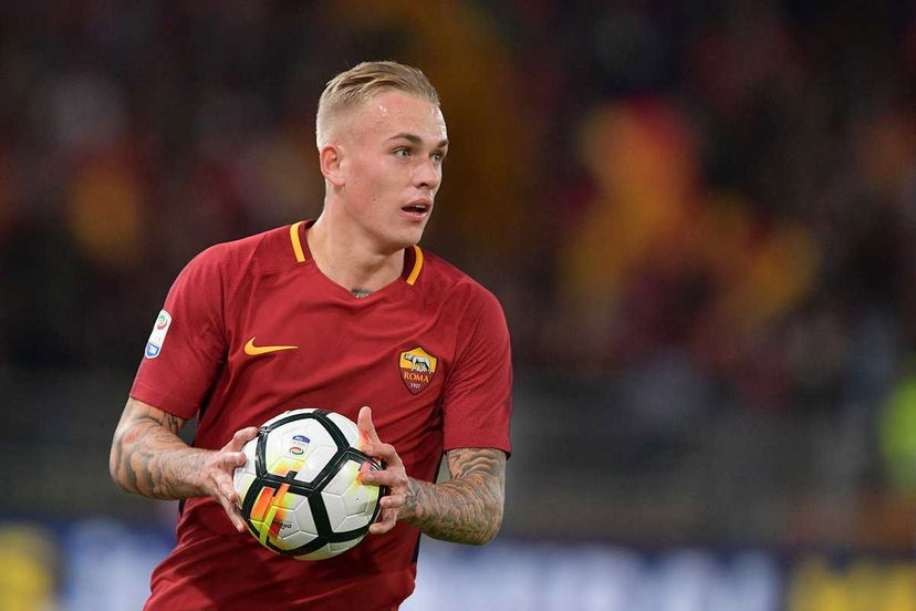 Roma, è ufficiale la cessione in prestito di Karsdorp al Feyenoord preview