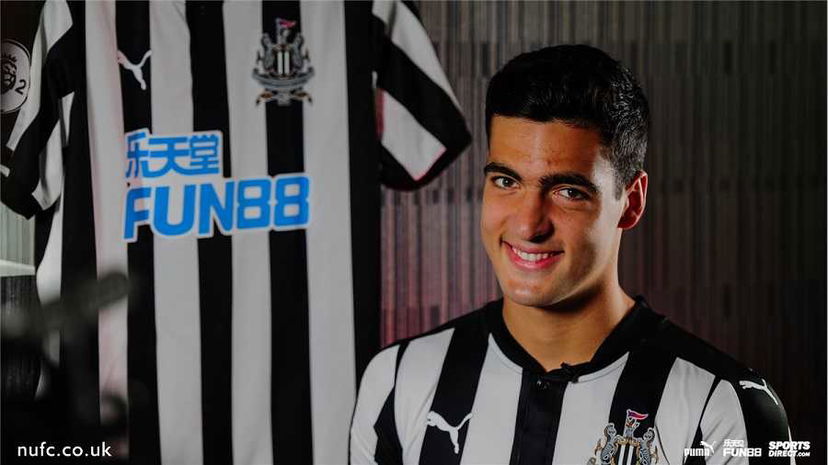 Ufficiale: Newcastle, riscattato Mikel Merino dal Borussia preview