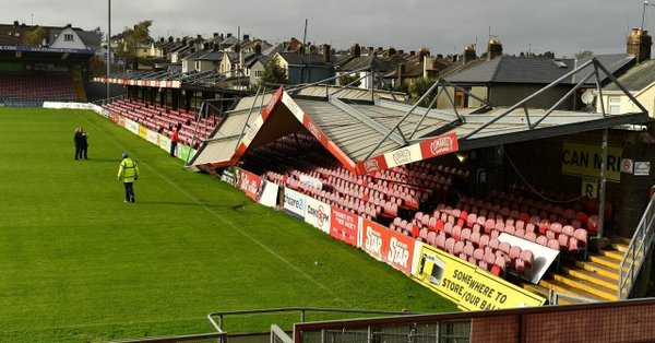 L’uragano Ophelia danneggia lo stadio del Cork City e ora si dirige verso l’Inghilterra: a rischio City-Napoli preview