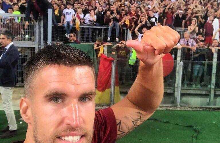 Facebook uff Strootman