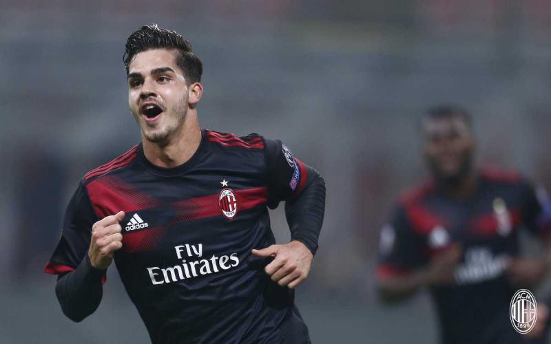Andre Silva Twitter uff Milan