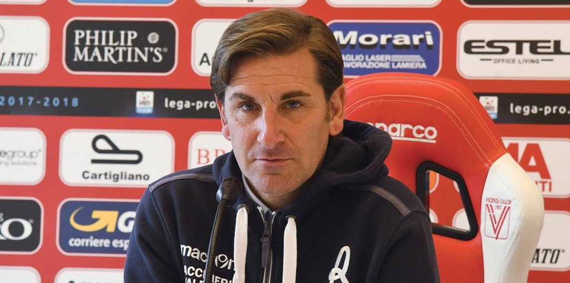 Ufficiale: Vicenza, esonerato il tecnico Colombo preview