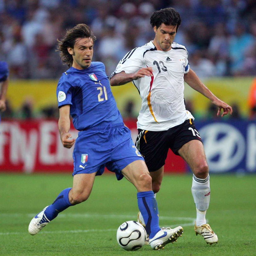 Ballack deride gli azzurri: “Preghiamo per l’Italia. Campioni del mondo adesso?” preview